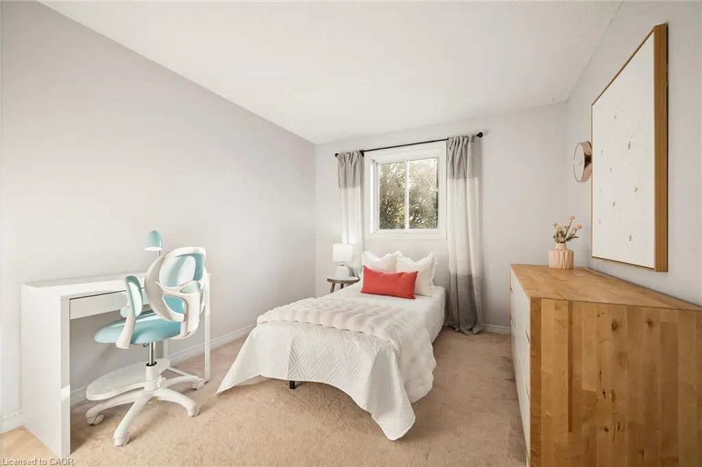 87 Poplar Drive