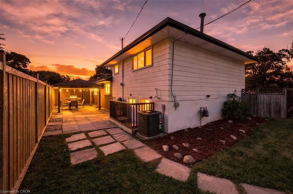 340 Duncombe Drive
