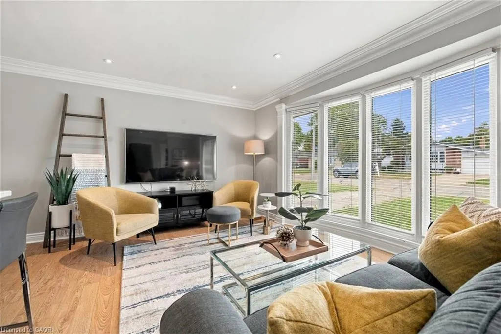 340 Duncombe Drive