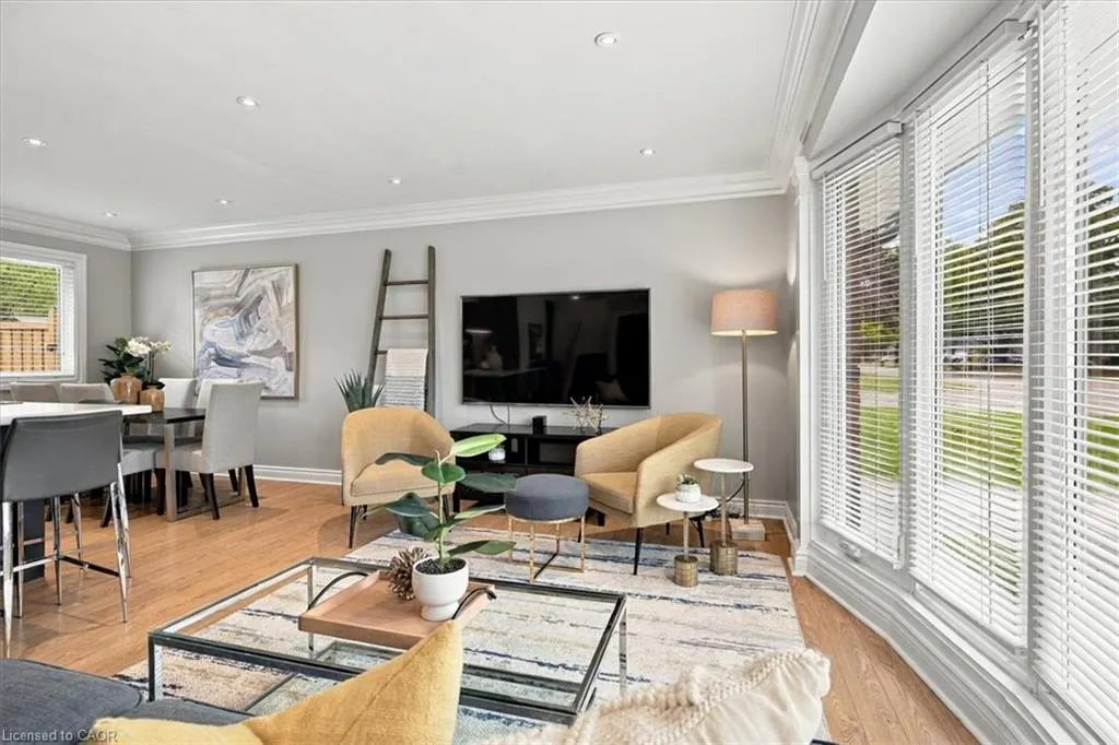340 Duncombe Drive