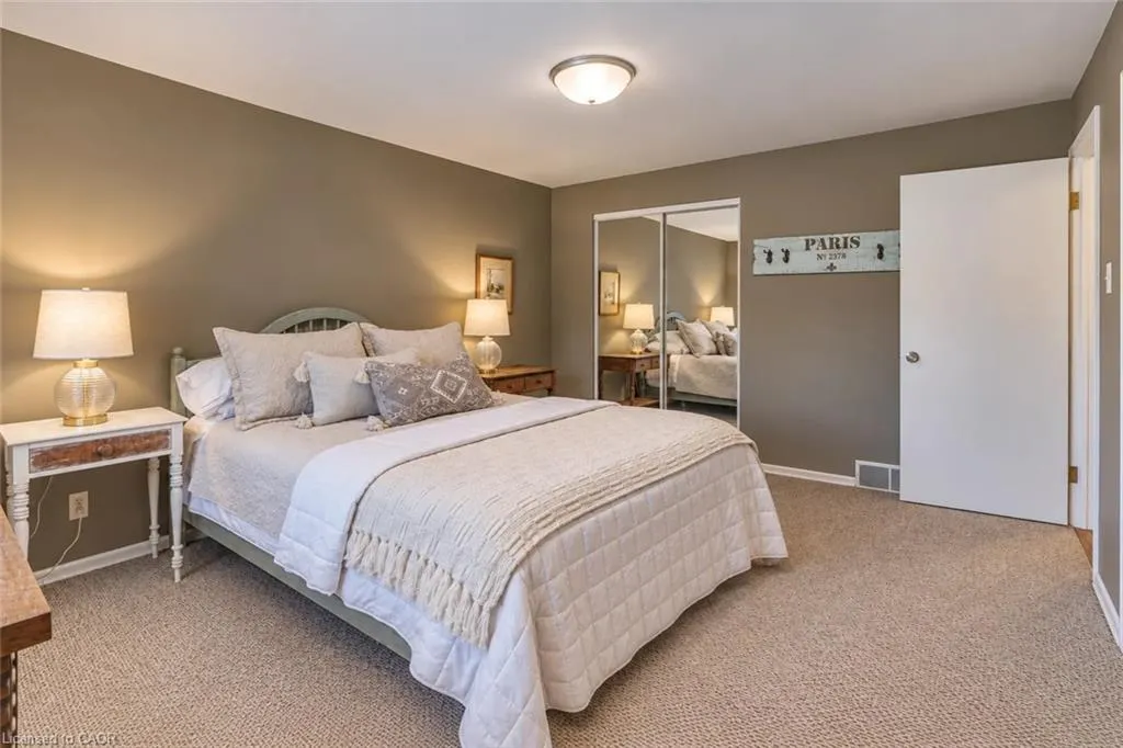 127 Midland Drive