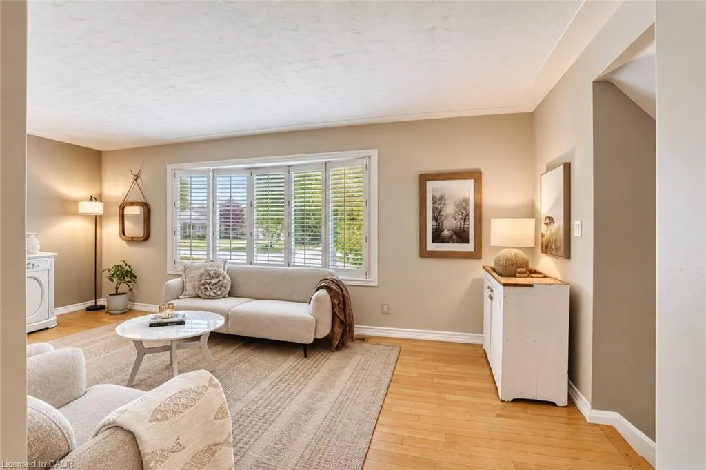 127 Midland Drive