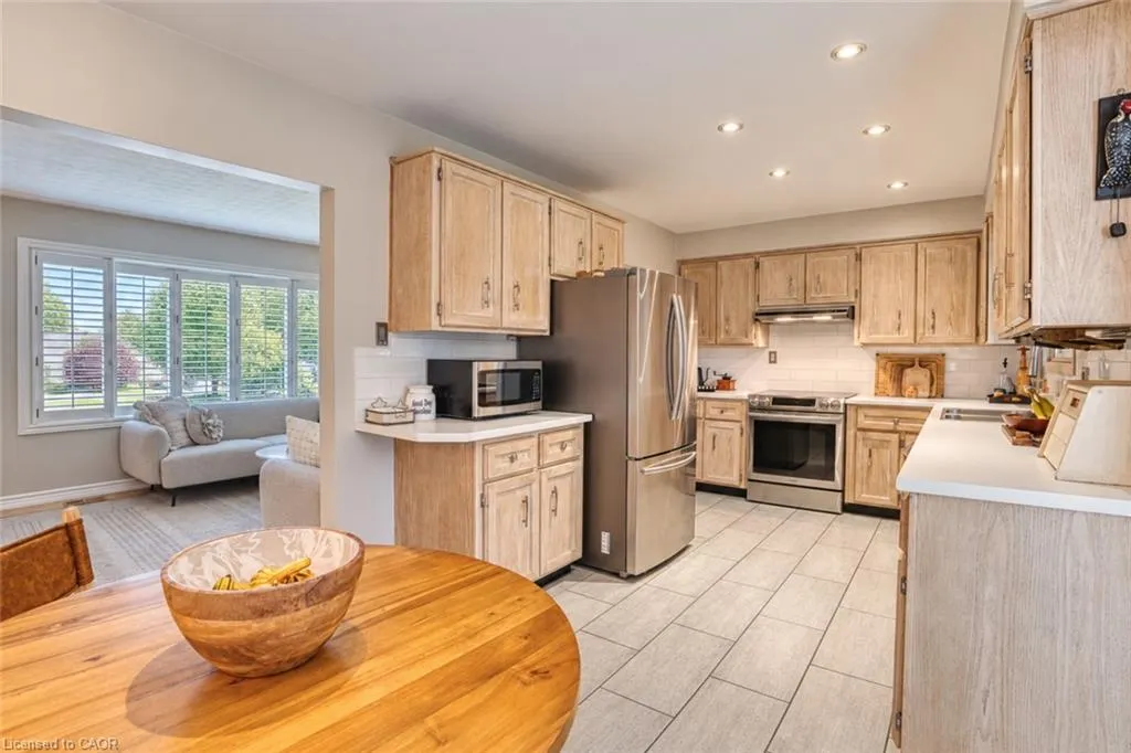127 Midland Drive
