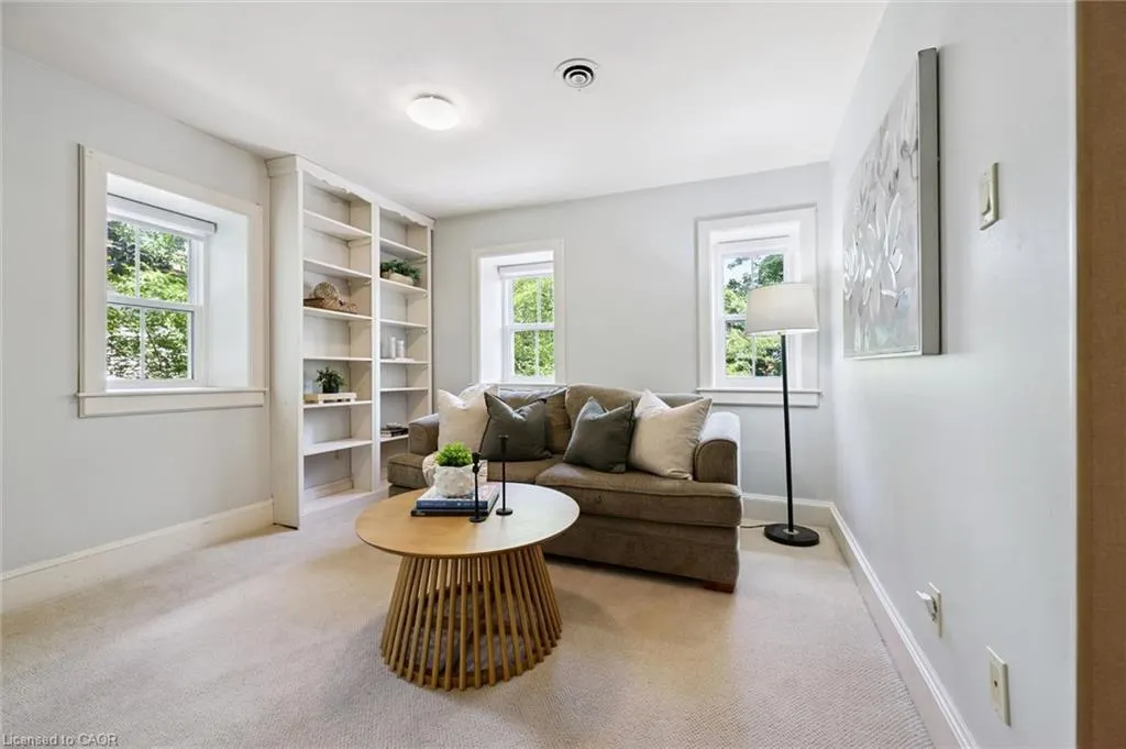 318 Guelph Avenue
