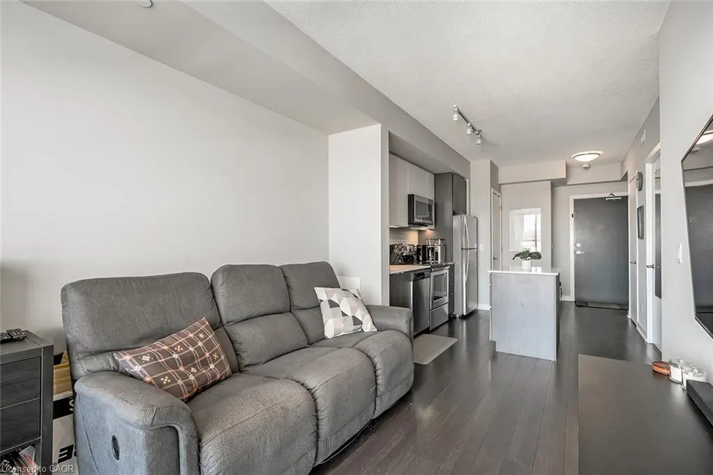 5240 Dundas Street #604