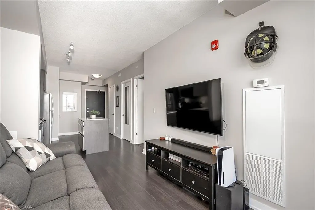5240 Dundas Street #604