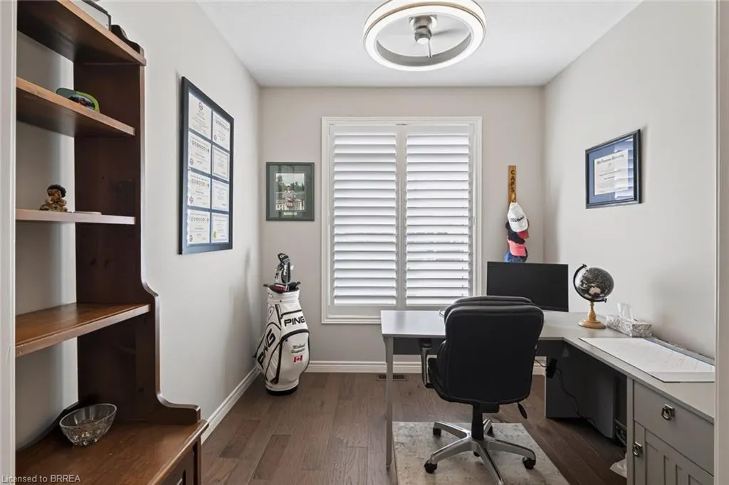 14 Masters Lane