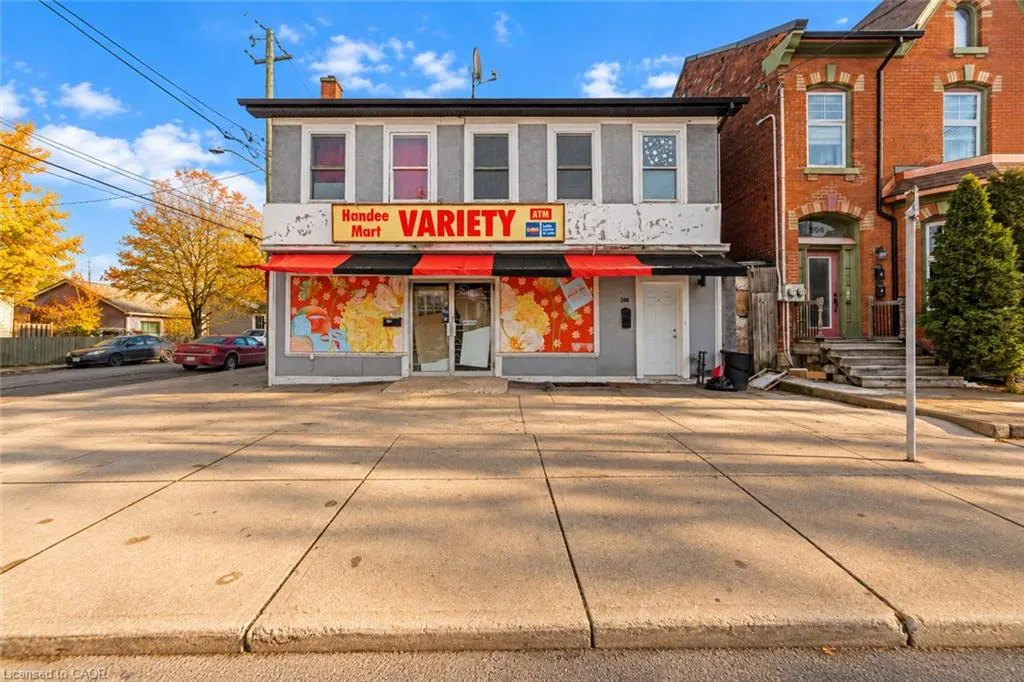 208 Mary Street