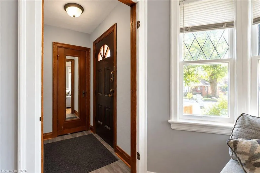 75 Barons Avenue