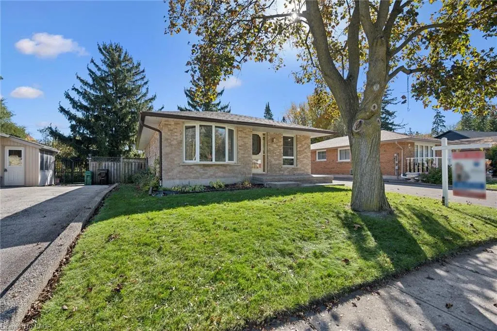 11 Caledon Court