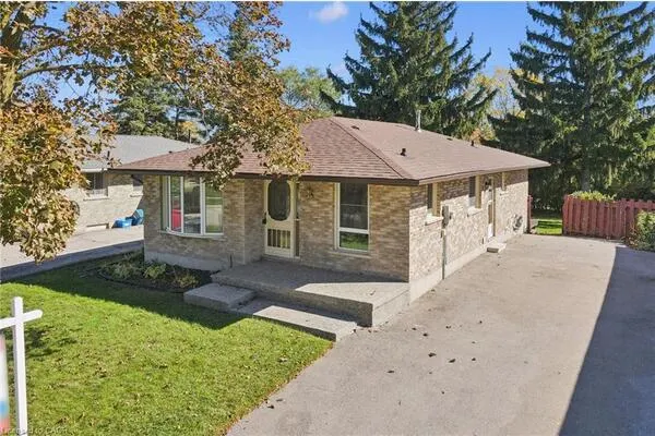 11 Caledon Court