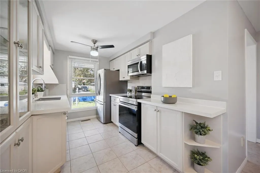 11 Caledon Court