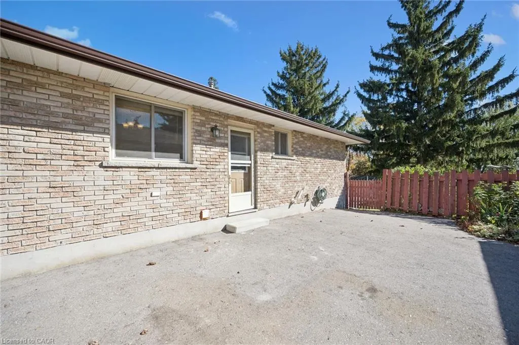 11 Caledon Court