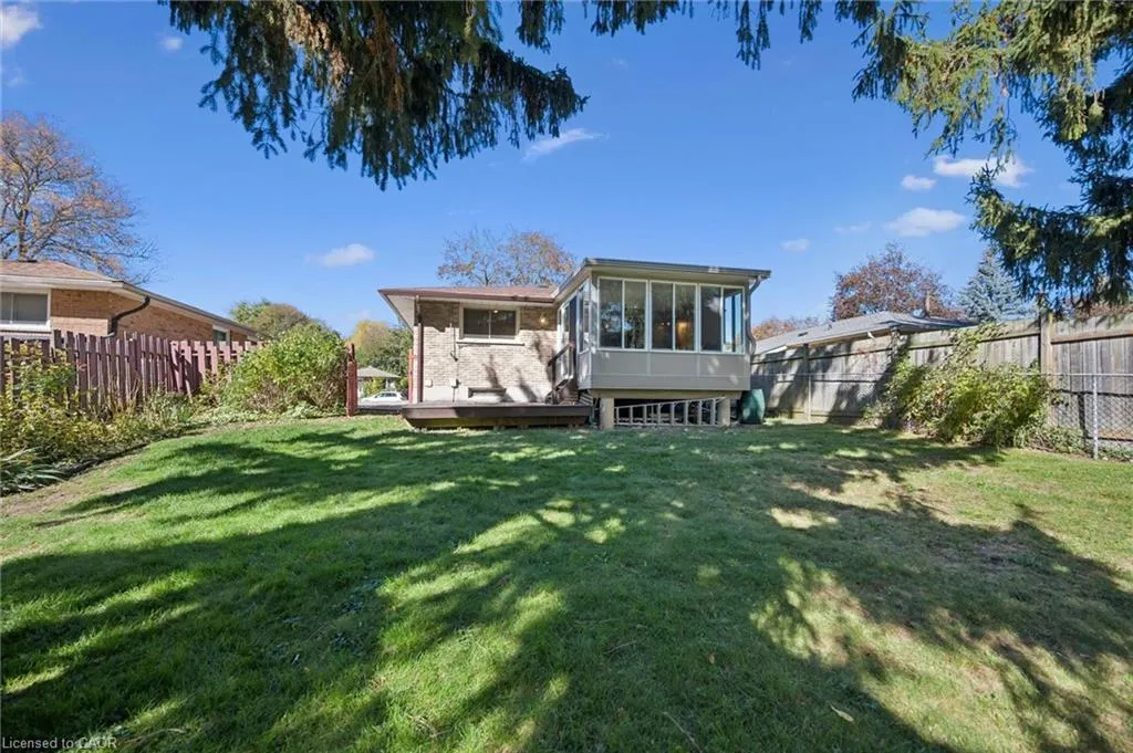 11 Caledon Court