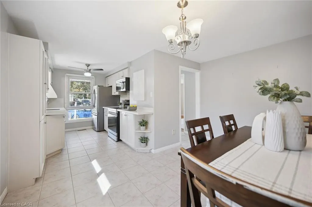 11 Caledon Court