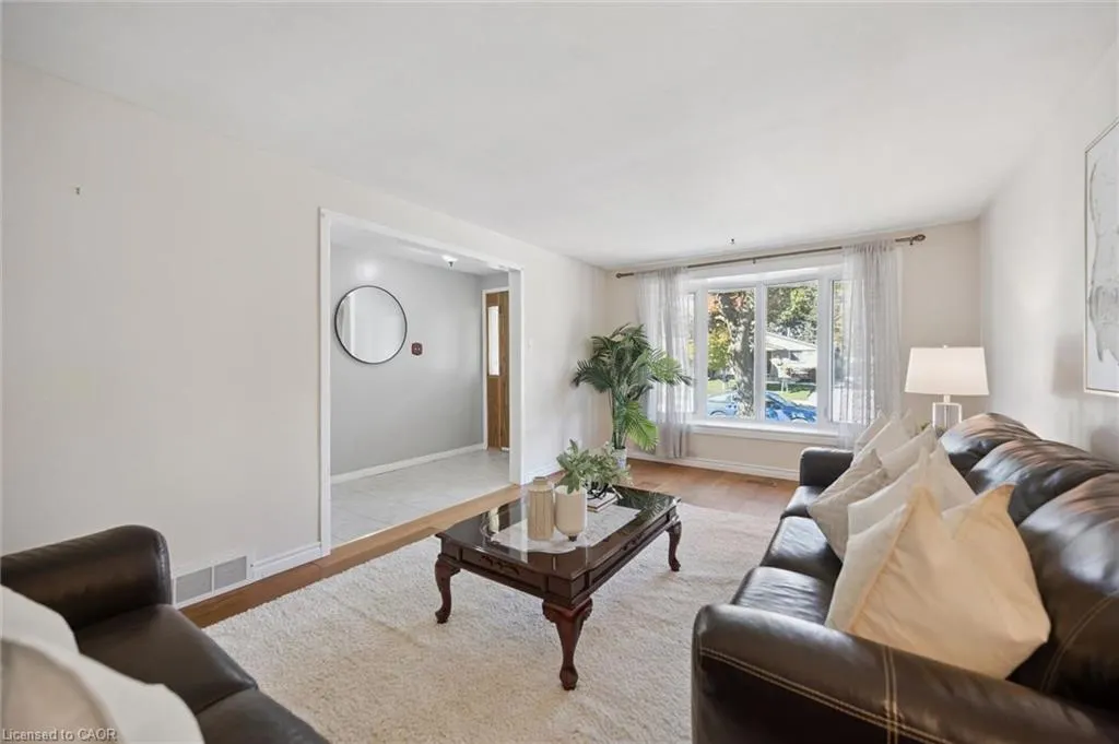 11 Caledon Court