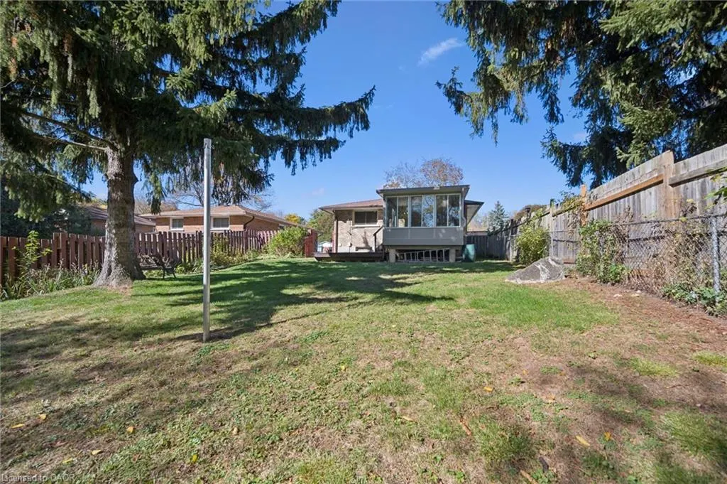 11 Caledon Court