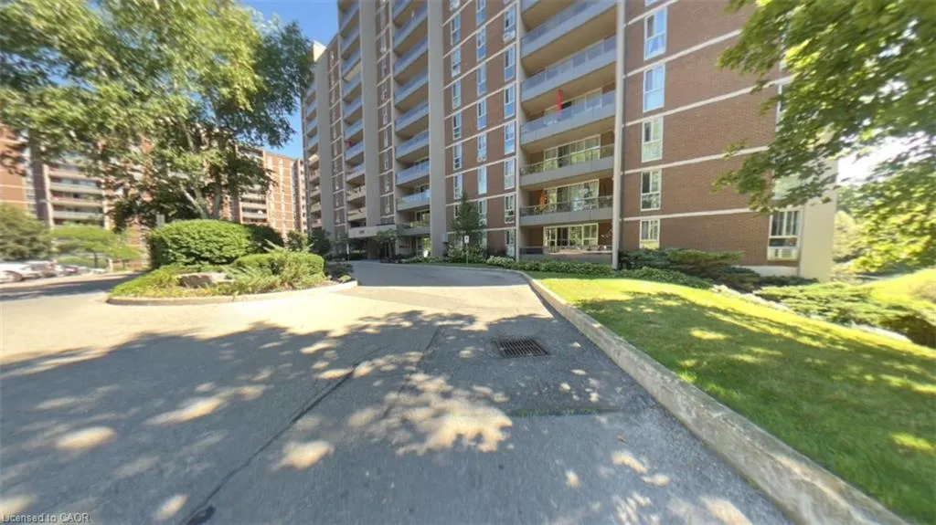 1966 Main Street W #306