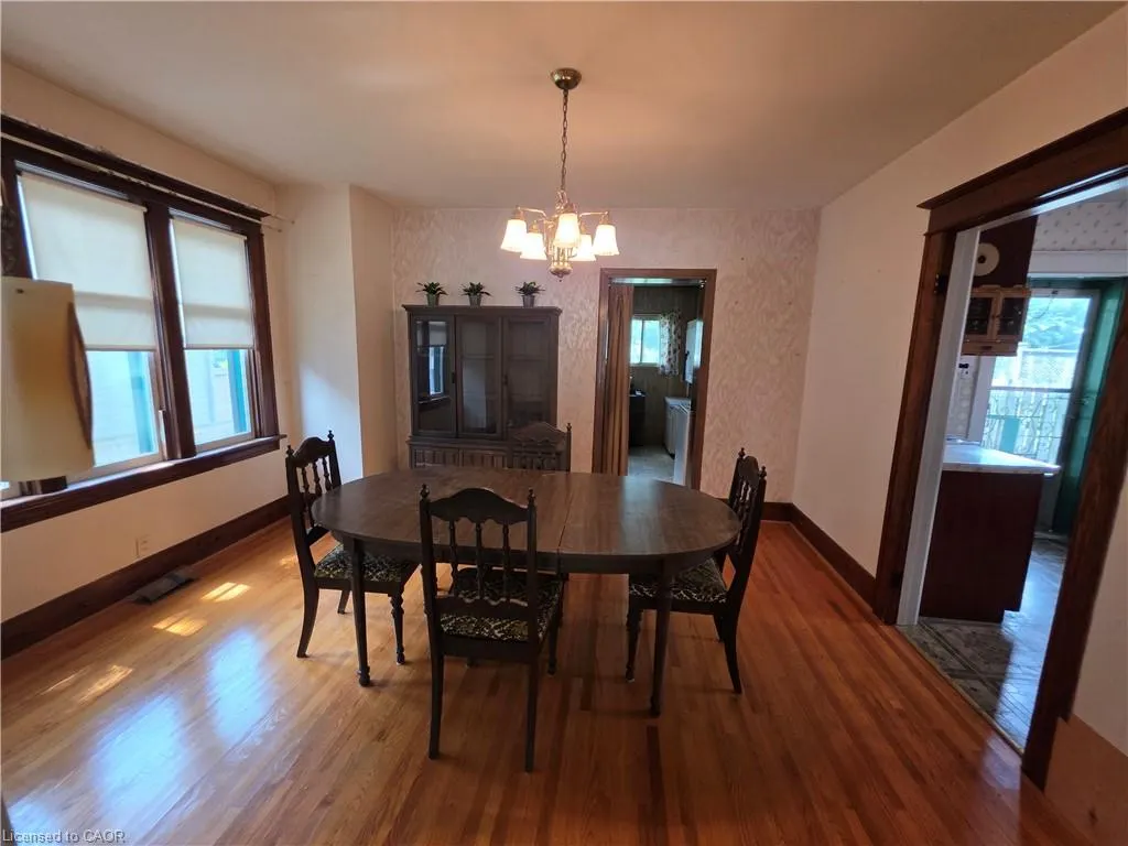 20 Fairview Avenue