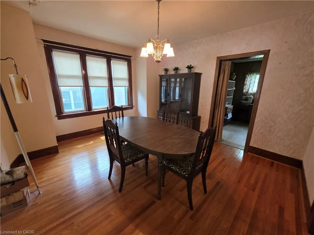 20 Fairview Avenue