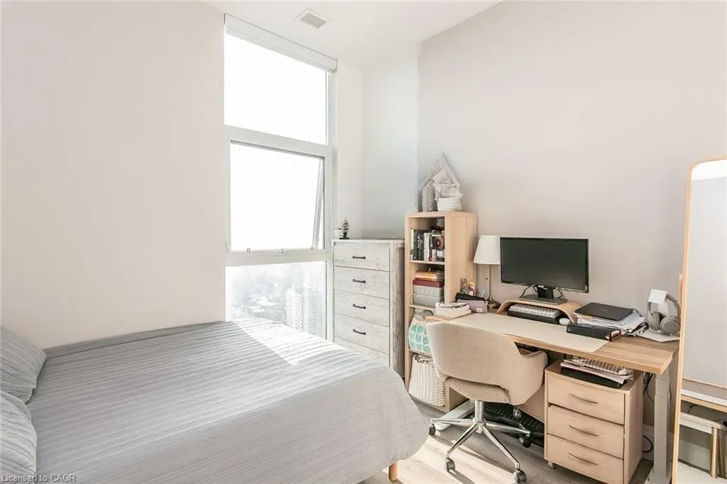 60 Charles Street W #2903