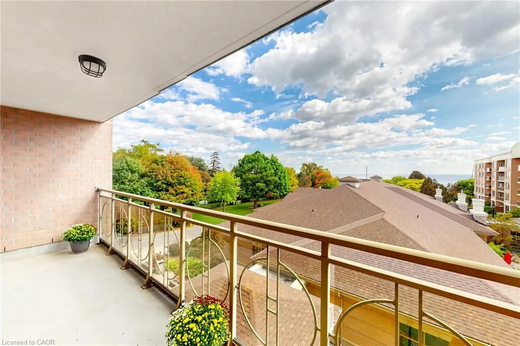100 Burloak Drive #2416