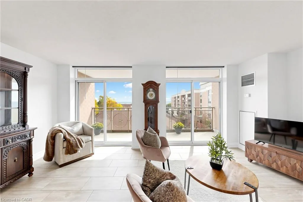 100 Burloak Drive #2416