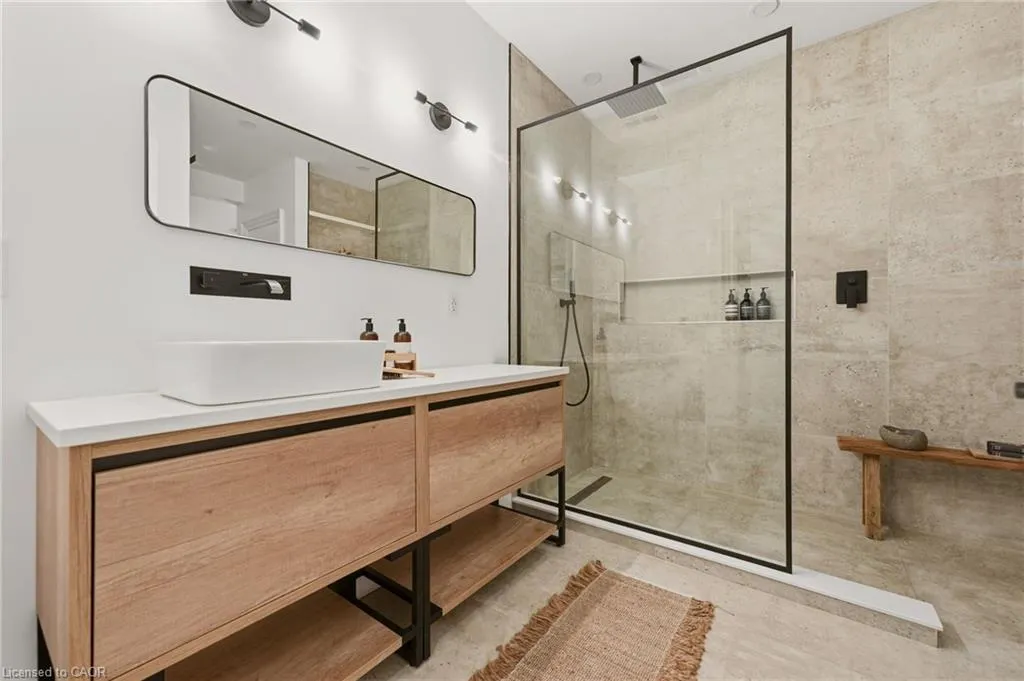 175 North Shore Boulevard W