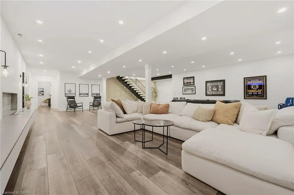 175 North Shore Boulevard W