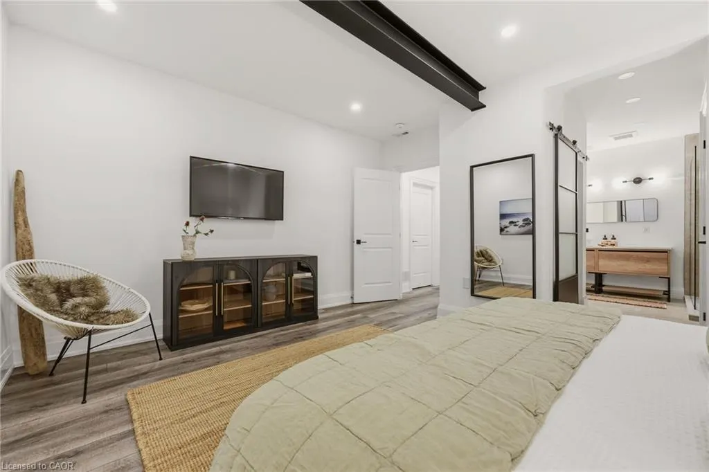 175 North Shore Boulevard W