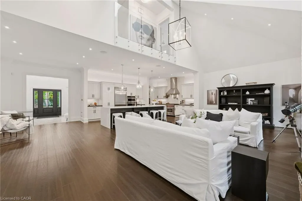 175 North Shore Boulevard W