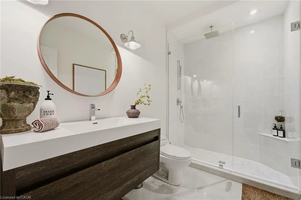175 North Shore Boulevard W