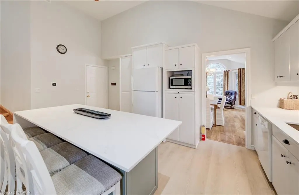 245 Fern Crescent