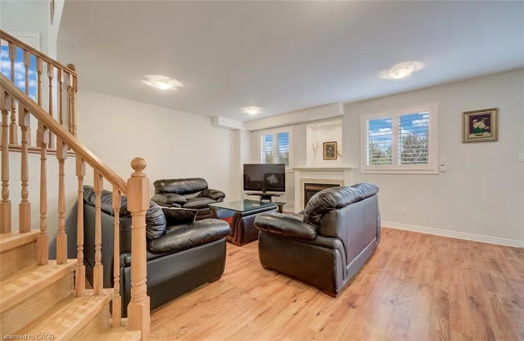 245 Fern Crescent