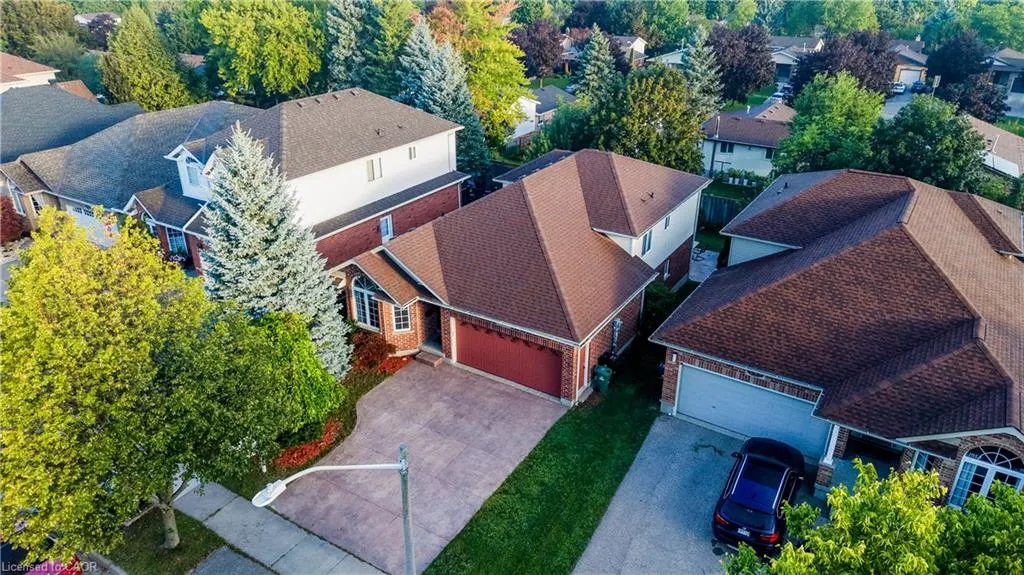 245 Fern Crescent