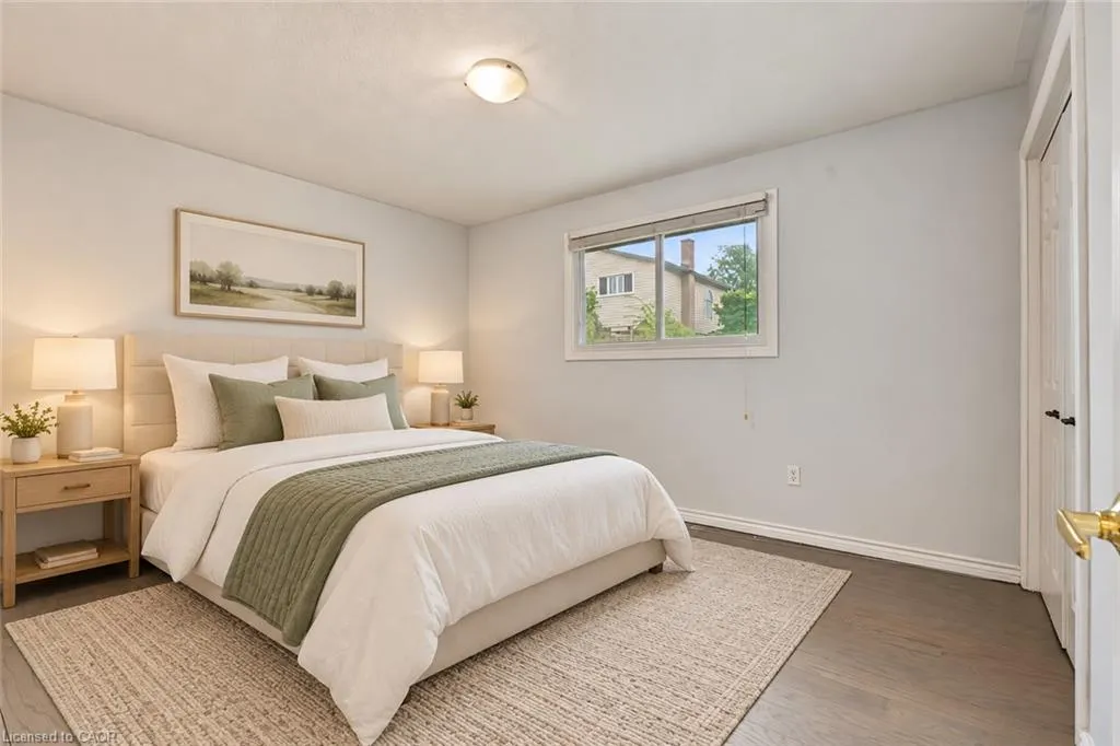 8 Valanna Court