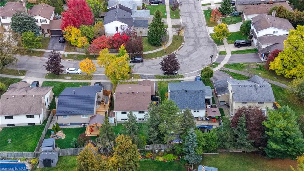 102 Toynbee Crescent