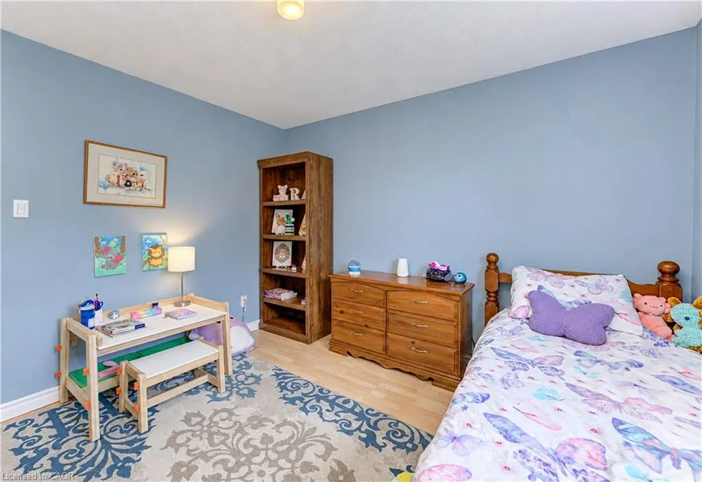 102 Toynbee Crescent