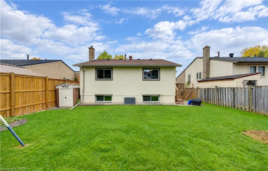 102 Toynbee Crescent