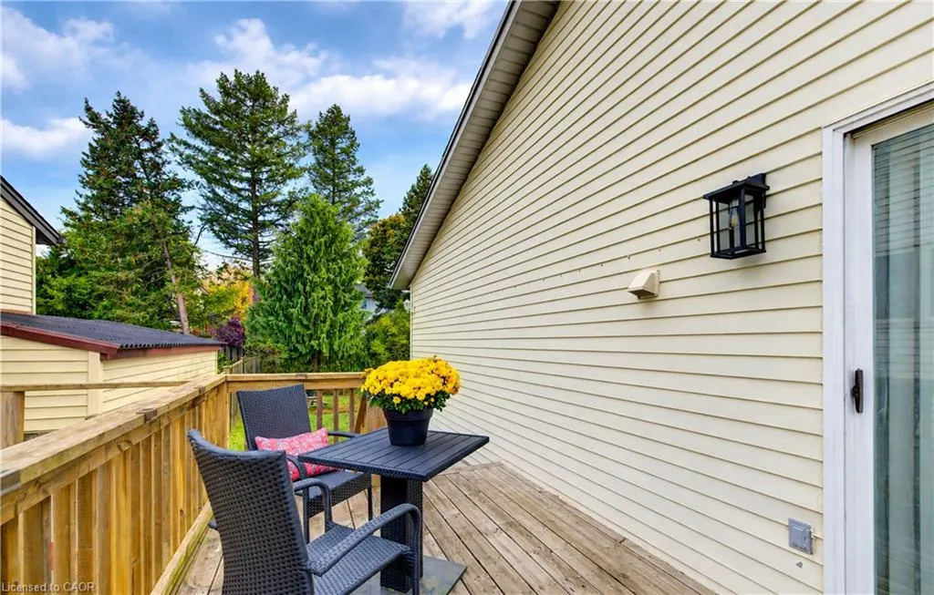 102 Toynbee Crescent