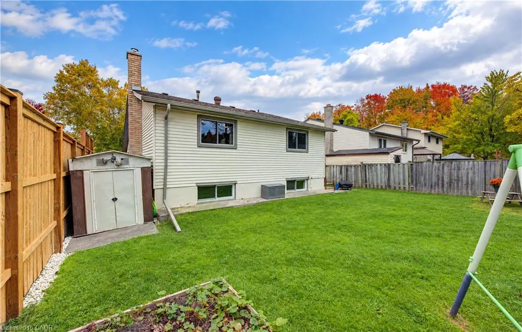 102 Toynbee Crescent