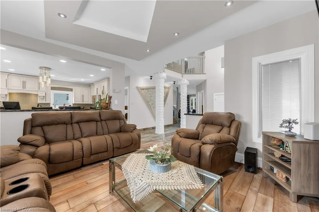 847 West 5th Street