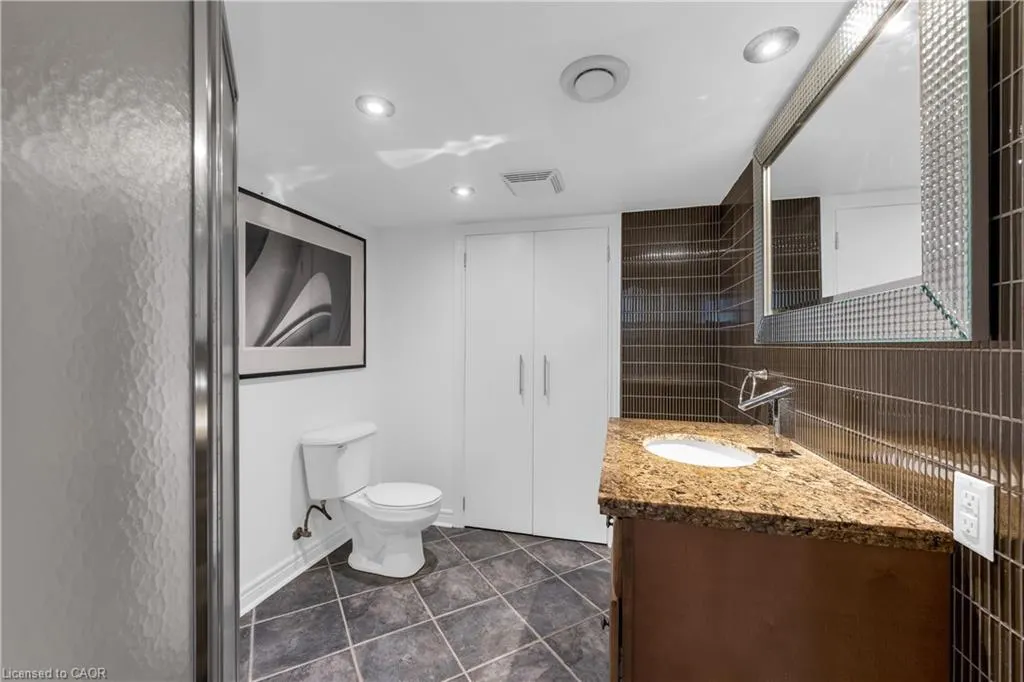 847 West 5th Street
