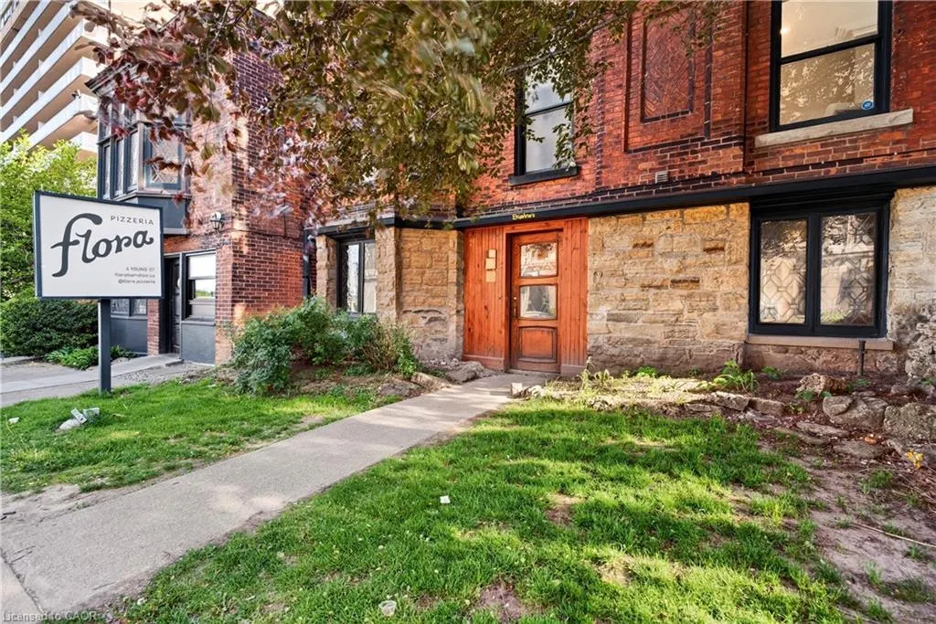 183 James Street S