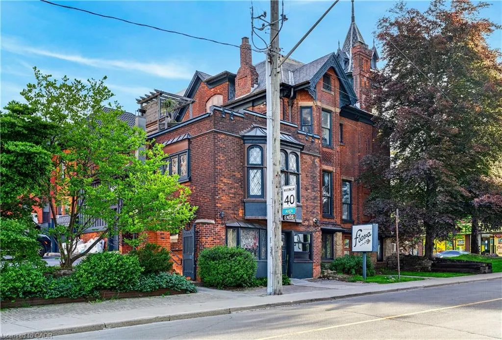 183 James Street S