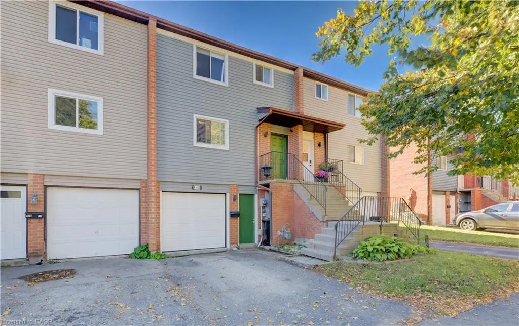 415 Bairstow Crescent #4