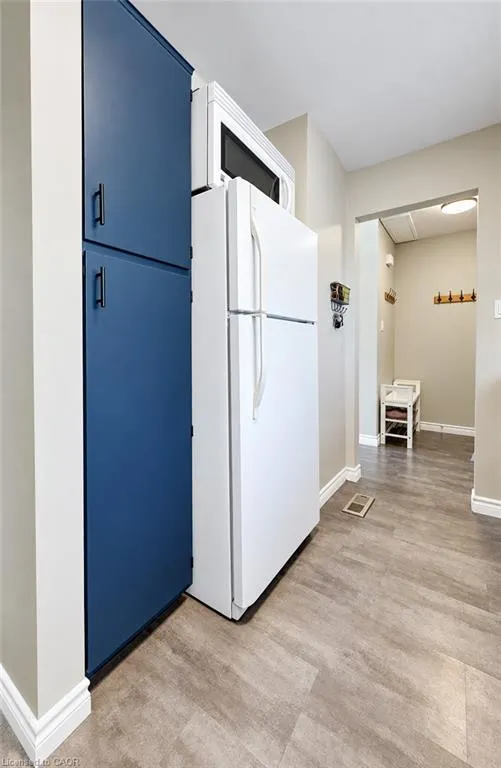 415 Bairstow Crescent #4