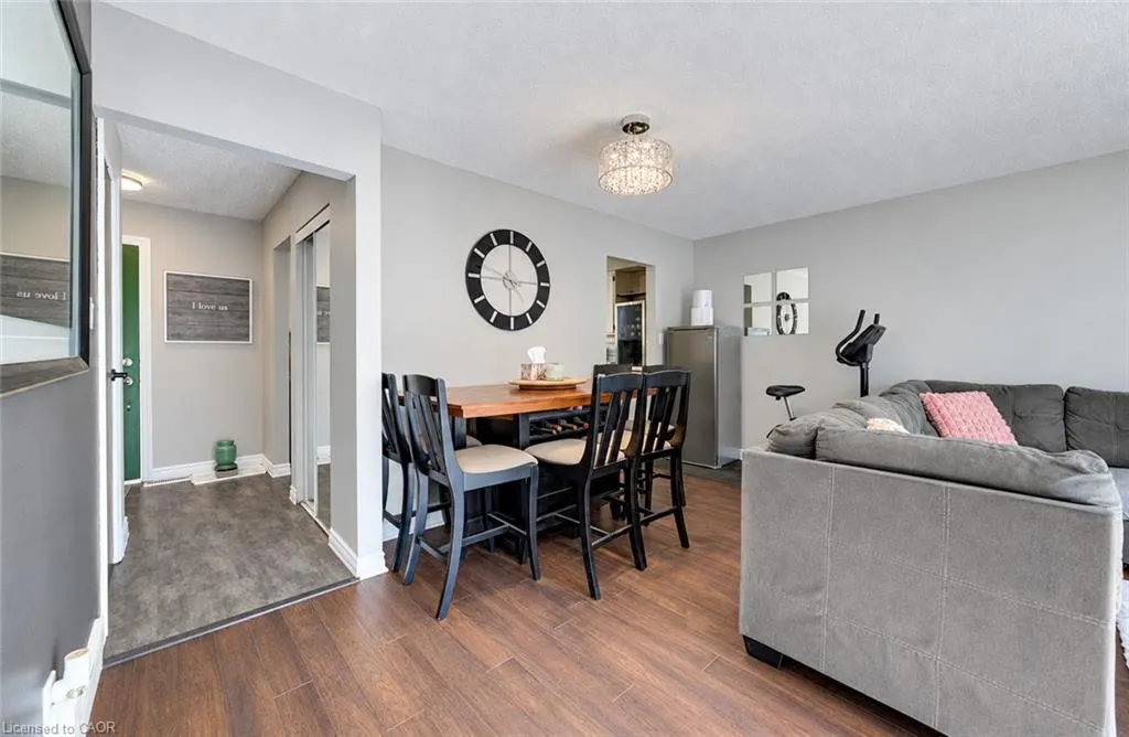 415 Bairstow Crescent #4