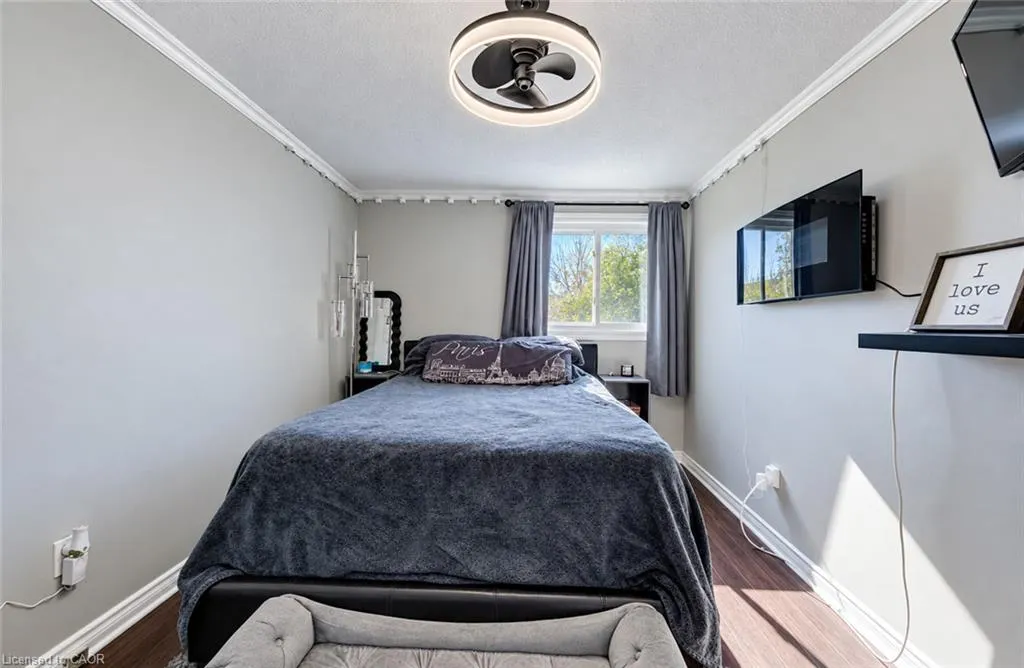 415 Bairstow Crescent #4