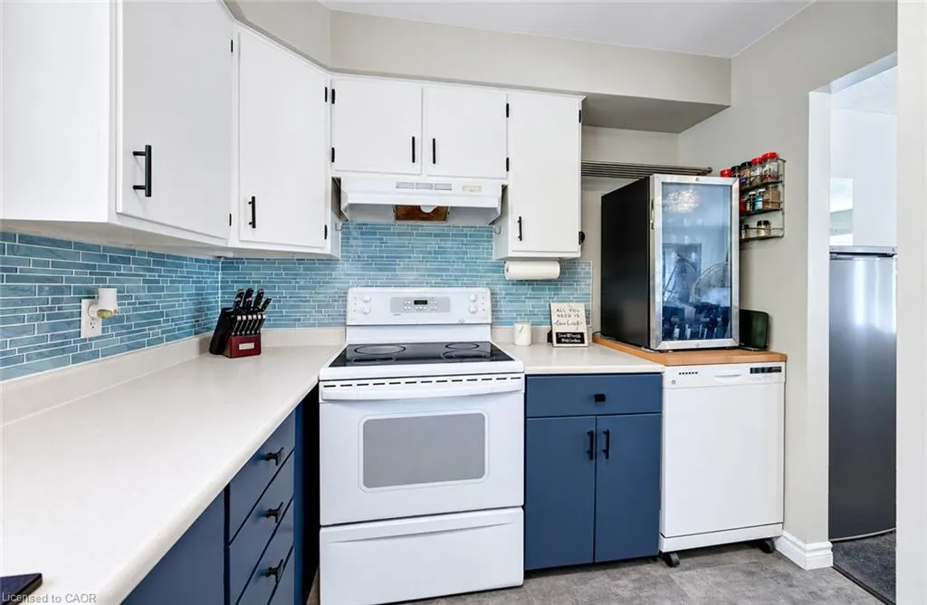 415 Bairstow Crescent #4